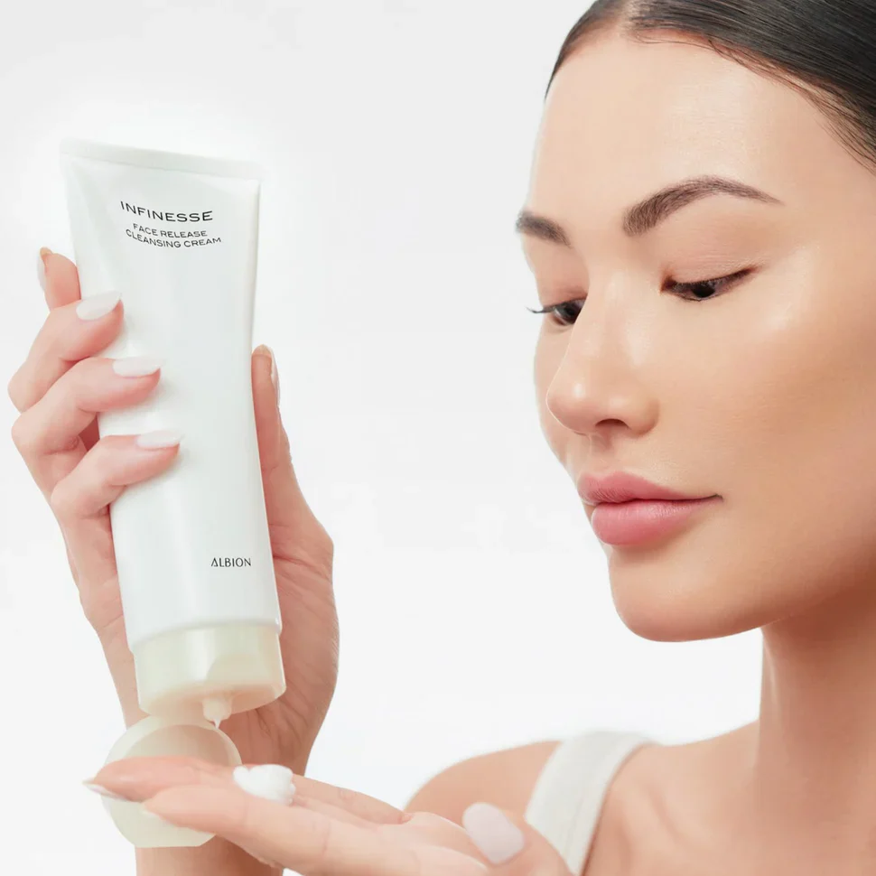 ALBION INFINESSE FACE RELEASE CLEANSING CREAM - Image 3