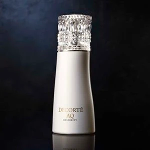 DECORTE AQ Meliority Radiance Repair Foaming Face Wash - Image 3