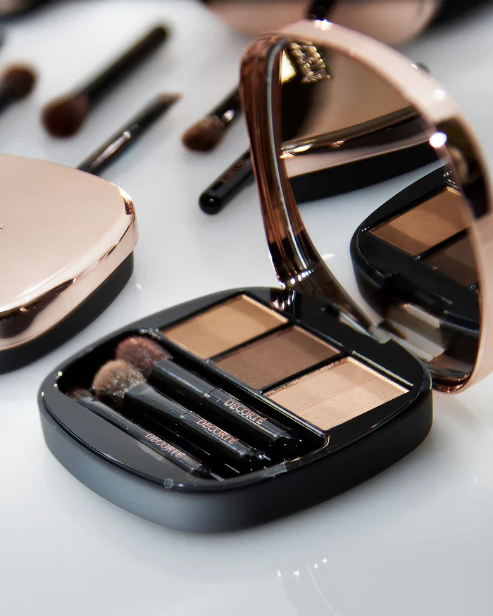 DECORTE CONTOURING POWDER EYEBROW - Image 3