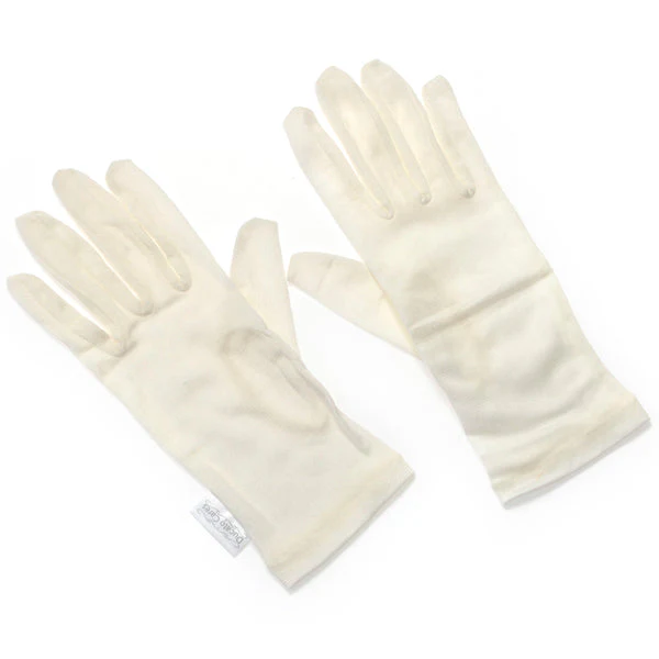 Ducato Cares Silk Glove - Image 4