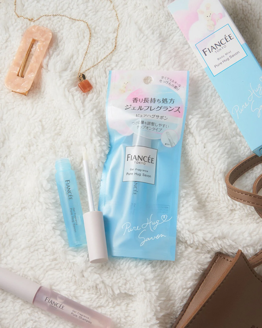 FIANCEE Gel Fragrance Pure Hug Savon - Image 2