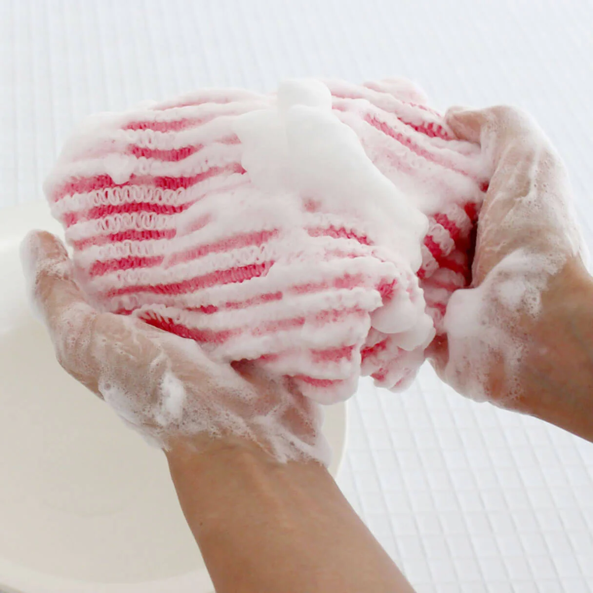 MARNA Foam Factory Body Wash Towel (Hard) - Pink - Image 3