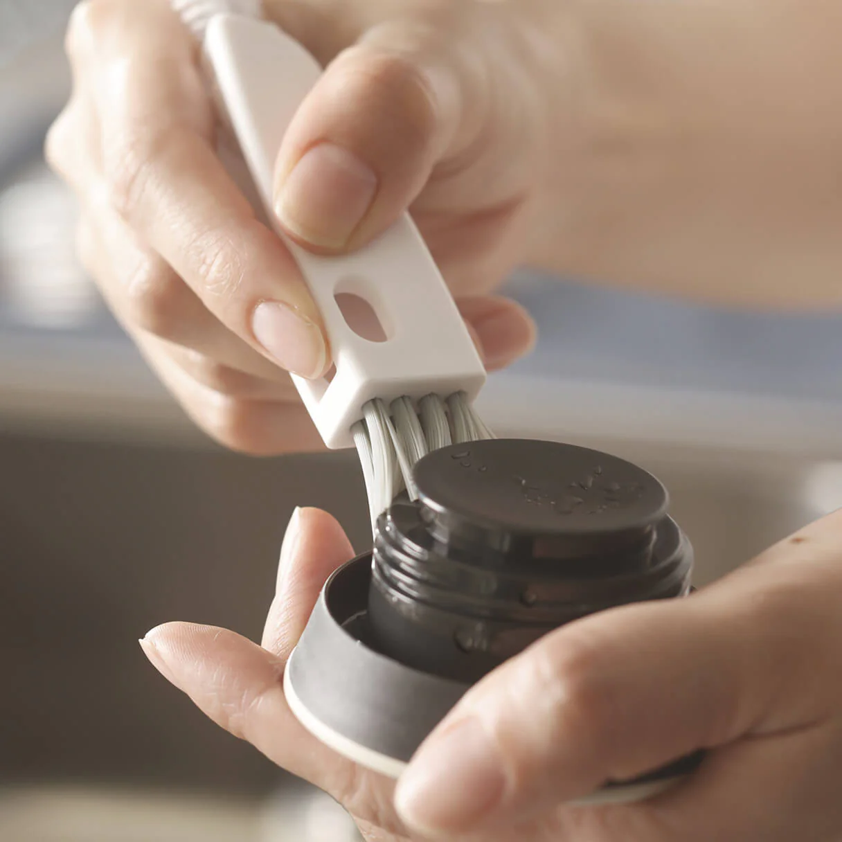 MARNA Multipurpose Water Bottle Cleaning Brush - Image 3