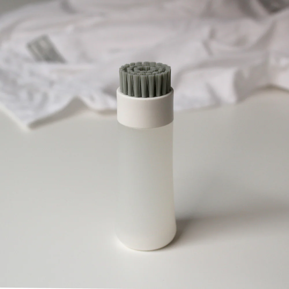 MARNA Pre-Wash Stain Scrub Brush - White - Image 3